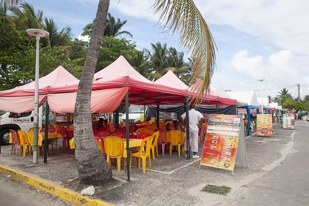 Vacances A La Plage Sainte-Anne  Exterior photo